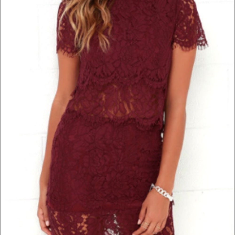 Lulus two piece maroon skirt and top